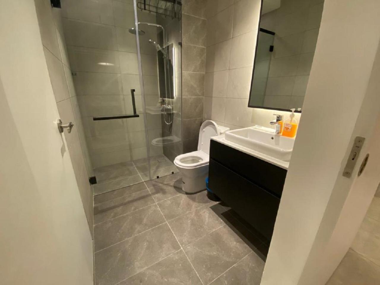 Apartemen Conrad At Axon