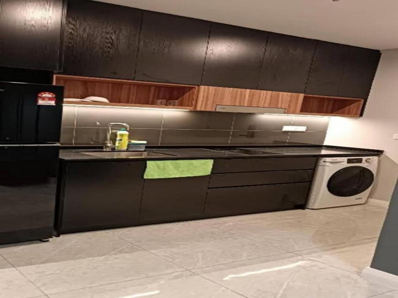 Apartemen Conrad At Axon